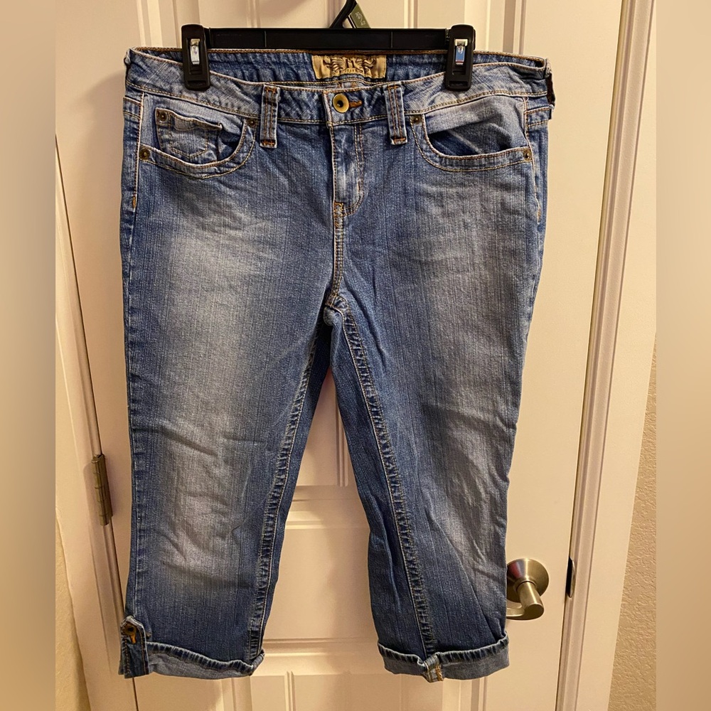 Hint Jeans 15 Juniors Capri Stretch Blue Denim Capris Roll Cuff